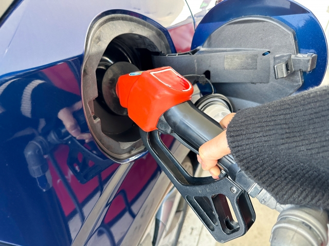 北海道でレンタカーのガソリン代は高い？お得で安い入れ方を徹底調査！